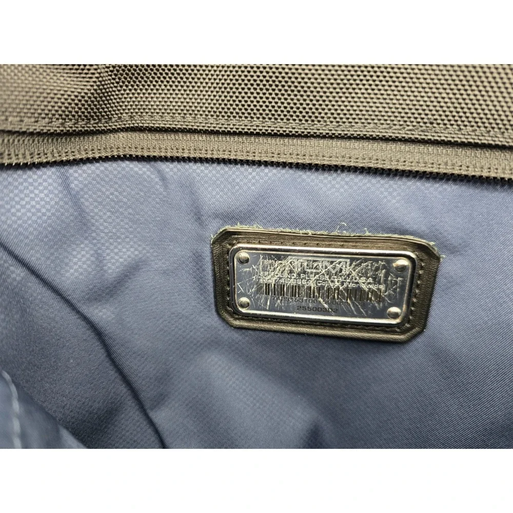 TUMI ARRIVE Black Leather/Nylon Sawyer Briefcase $795 Msrp - Very‎ Nice